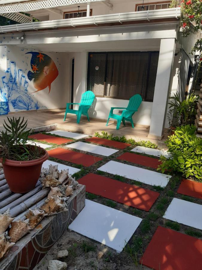 Joebi'S House Walking Distance To Rocky Cay Beach Ideal For Families Or Groups Buenavista  Eksteriør billede