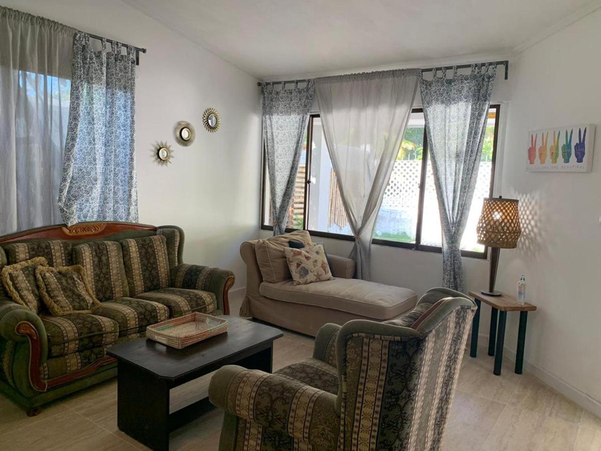 Joebi'S House Walking Distance To Rocky Cay Beach Ideal For Families Or Groups Buenavista  Eksteriør billede