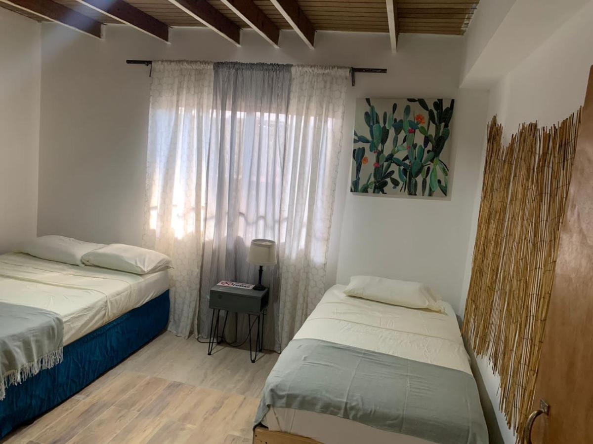 Joebi'S House Walking Distance To Rocky Cay Beach Ideal For Families Or Groups Buenavista  Eksteriør billede